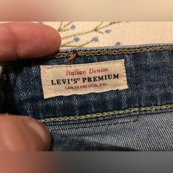 Beautiful Levis 721 High Rise Skinny jeans • Size 27/4 R • NWOT • NEW never worn - Picture 5 of 8